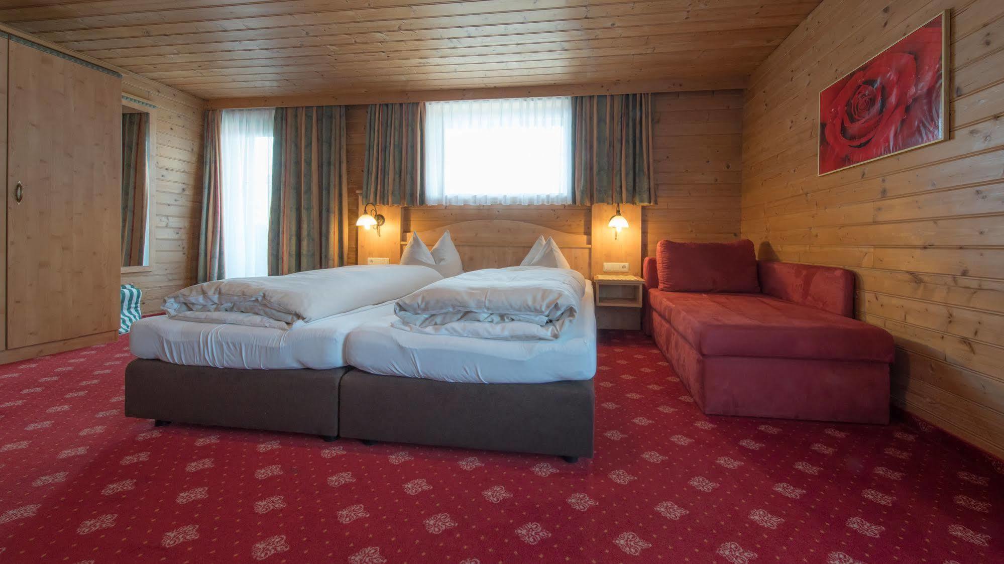 Gasthof Pension Alpenblick Radfeld Exterior foto